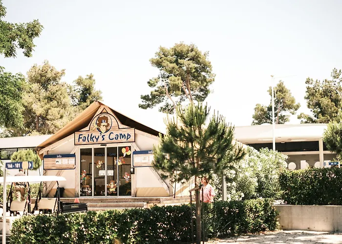 Strandhotel: Falkensteiner Premium Mobile Homes And Camping Zadar